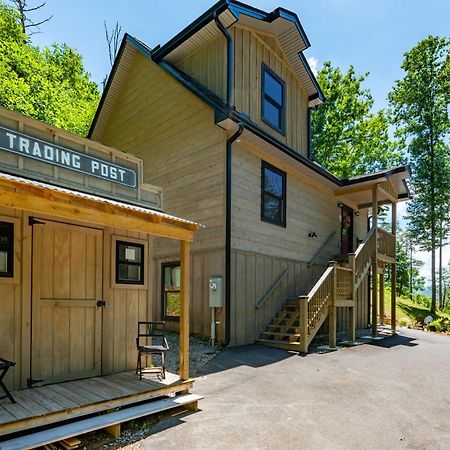 Lil Cabin In The Cove! Mtn Views, Theater, Hot Tub, Games, King Beds, Prime Location! セバービル エクステリア 写真